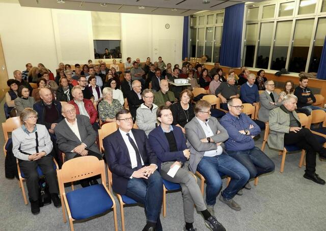 Volles Haus in der Rieder Musikschule | Foto: Manfred Hinterdorfer, Leadermanagement