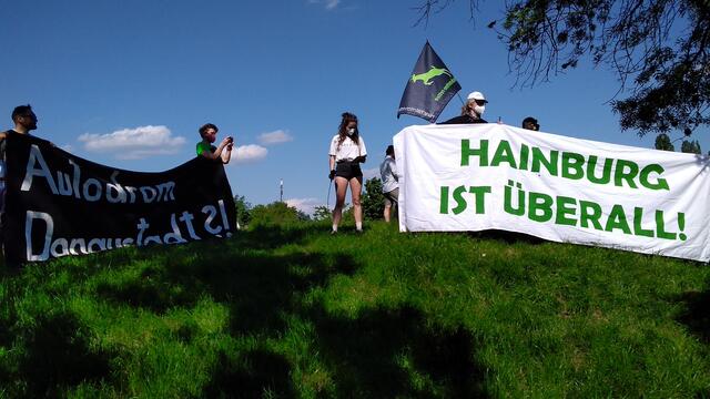 Der Protest gegen den Lobautunnel fand auch in der Donaustadt statt – hier in der Anfanggasse. | Foto: Kautzky