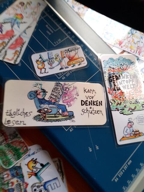 Für alle mitmachenden Betriebe gibt es Werke aus unserem bunten Fundus: Comicmagazin "Schnitzelblatt", Comicüberraschungen oder wie hier: Comiclesezeichen.