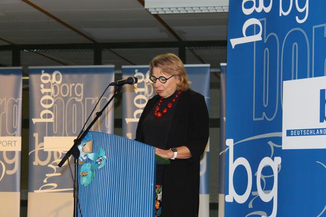 Direktorin Gerda Lichtberger freute sich über die vielen Gäste beim Festakt. | Foto: Löschnig