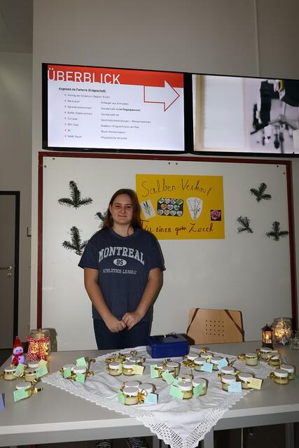 Salben Verkauf für den guten Zweck | Foto: Isabella Florian