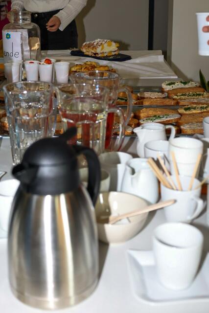 Kaffee beim Buffet | Foto: Isabella Florian