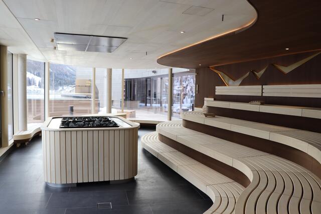 Für 180 Saunabesucher: Sieben verschiedene Saunas und Dampfbäder stehen zur Verfügung. | Foto: Othmar Kolp