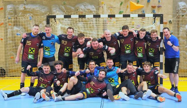 Großer Jubel bei der Sportunion Leoben über den Sieg gegen Hollabrunn. | Foto: Sportunion Leoben