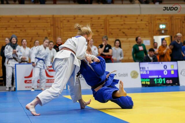 Den Flachgauer Judodamen gelang eine gewaltige Aufholjagd. | Foto: ÖJV/Oliver Sellner