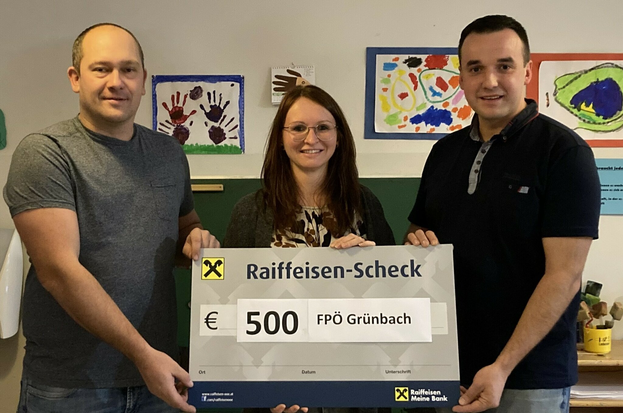 Spende: FPÖ Grünbach unterstützt den Kindergarten - Freistadt
