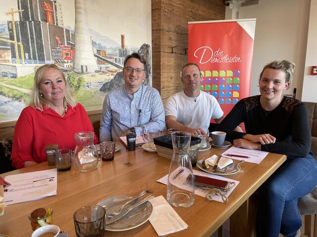 Gute Laune war bereits vor der Präsentation von Ulli Zebinger-Glettler Trumpf. | Foto: Schrapf