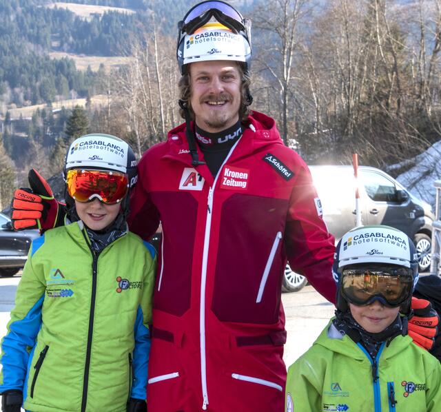 Auch in diesem Jahr wird Manuel Feller wieder im Dienst der guten Sache unterwegs sein. | Foto: mysportmystory