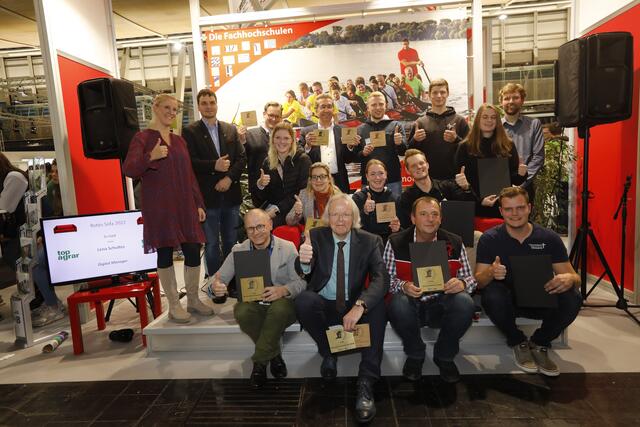 Die Gewinner des Agrarhochschulrankings der deutschsprachigen Hochschulen in Hannover. Die FH Wels konnte in der Kategorie "Bestes Lehrpersonal" den ersten Platz erreichen. | Foto: top agrar