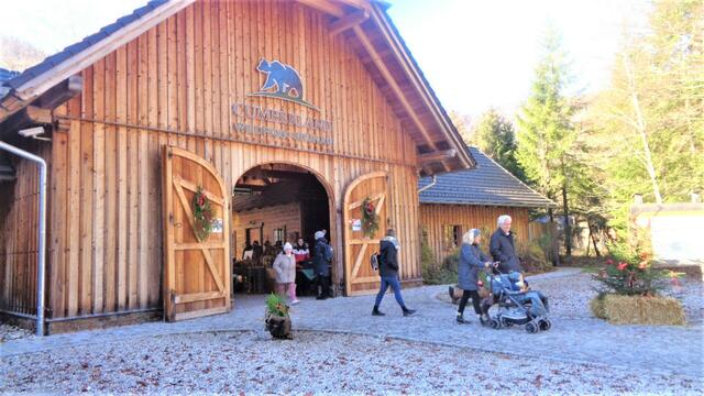 Grünau im Almtal : Der Eingang des Cumberland- Wildparkes wo der Adventmarkt statt fand.
Foto: Friedrich Bamer | Foto: Friedrich Bamer