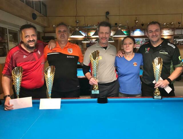 Georg Bachler ganz links mit den anderen Topplatzierten v.l.n.r. Schernthanner Hans (3. Platz), der Sieger Christian Reiter und Hermann Zeilermayr.  | Foto: BC Saustall