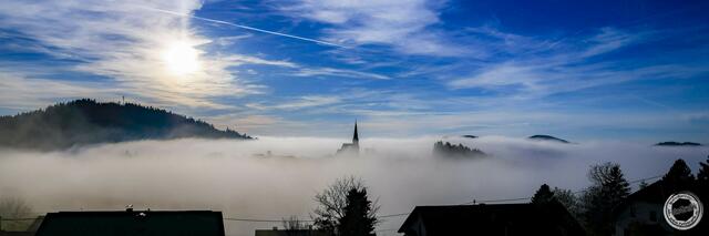 Herrliches Wetter gerade noch über dem Nebel in St. Georgen am Walde, Lebensregion Mühlviertler Alm