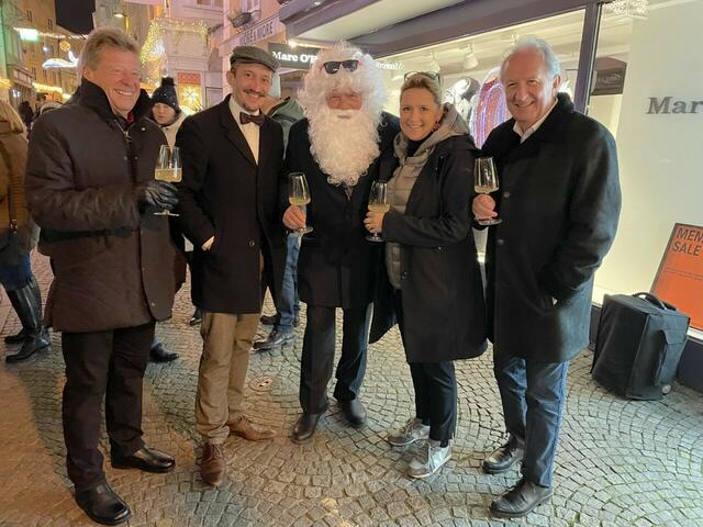 STR. Prof. Mayer, Sommelier Jürgen, Wolfgang Gänsdorfer, STR Susanne Rosenkranz und GR Günter Herz