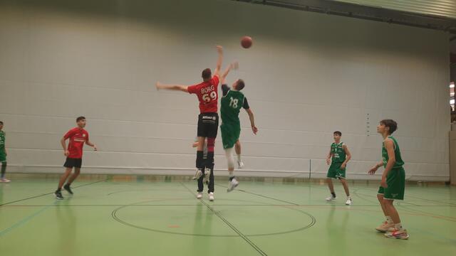 Sprunggewaltig zeigten sich die Schüler in Kapfenberg.  | Foto: Borg Bad Radkersburg