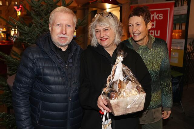 Angelika Gruber und Gerald Bumberger vom Kaffeehaus "Das Bruckner" stellten sowohl ihr Lokal als auch die Speisen und Getränke für unser BezirksRundSchau Christkind zur Verfügung. | Foto: eventfoto.at/Maringer