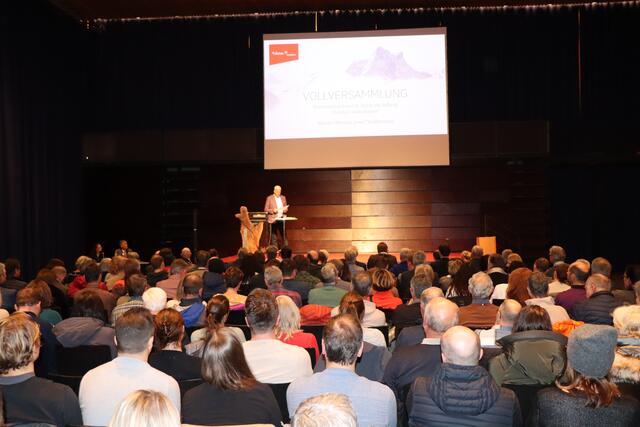 Vollversammlung des TVB St. Anton am Arlberg in der WM-Halle. | Foto: Othmar Kolp