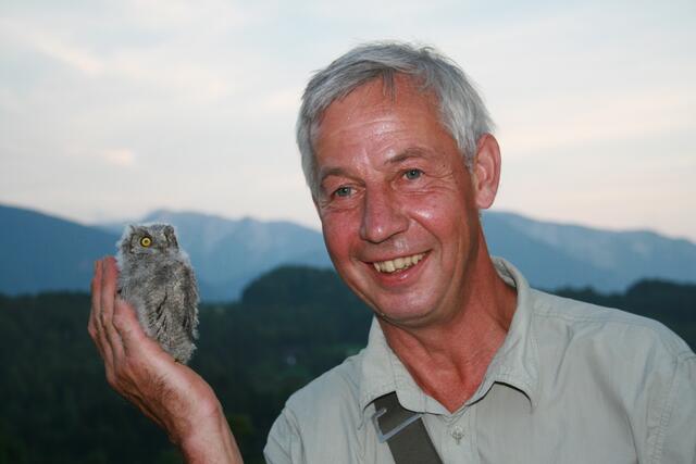 Ernst Modritsch startete die Nistkastenaktion, um neuen Lebensraum für die bedrohte Zwergohreule zu schaffen.  | Foto: Privat