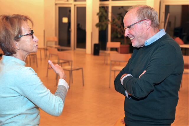 Seit langer Zeit in der Flüchtlingsarbeit engagiert: Hildegard Straussberger und Christoph Freuden | Foto: Eckhart Herbe