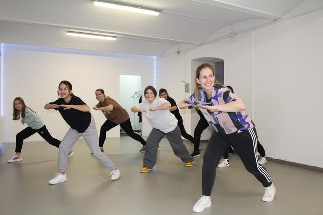 Viele verschiedene Kurse werden für Kinder und Jugendliche von drei bis 18 Jahren in der Groove School angeboten. | Foto: Matanovic
