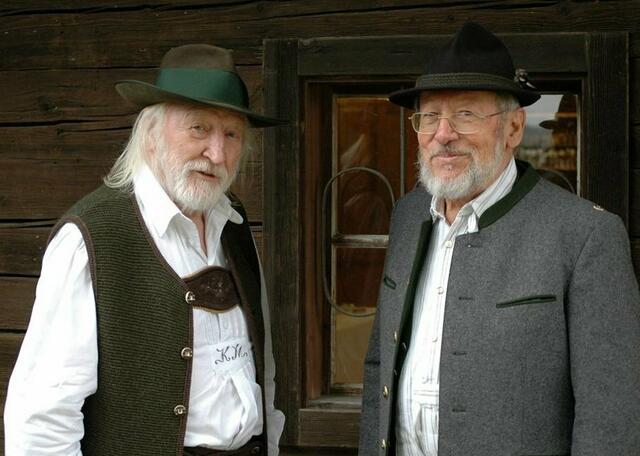 Karl Merkatz mit seinem Nachbar Michael Rauchenschwandtner