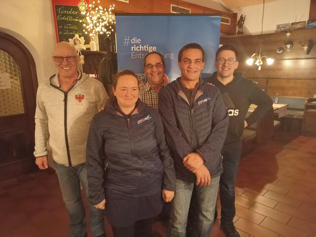 Die Leitung der neuen Ortsgruppe, v.l.: Klaus Blust, Katharina Doser, Stefan Barbist, Joachim Doser und Stefan Wörle. | Foto: FPÖ