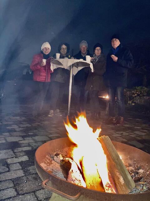 Fenster 6: Lustig war's wieder. Wir freuen uns schon morgen auf das Fenster 7, bei der Familie Rozinski in der Talstrasse 54!