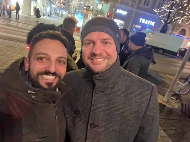 Redakteur Philipp Braun mit Stadtrat Thomas Rammerstorfer. | Foto: BRS