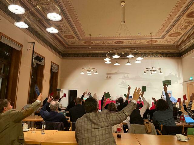 Bei der Bezirksvertretungssitzung am Alsergrund am 21. September 2022 gab's eine politische Überraschung bei den Grünen. | Foto: Tobias Schmitzberger