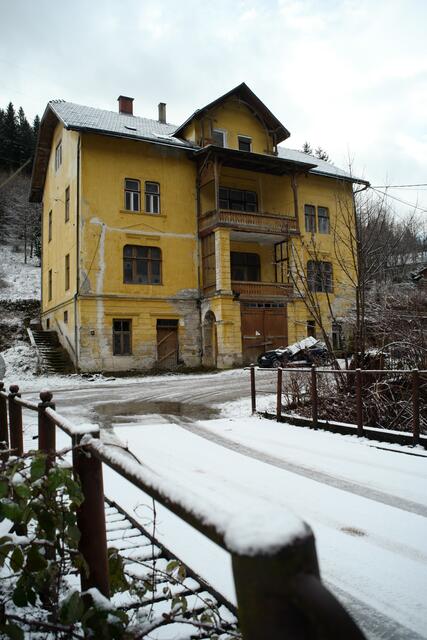 Um diese Villa geht es. | Foto: Santrucek