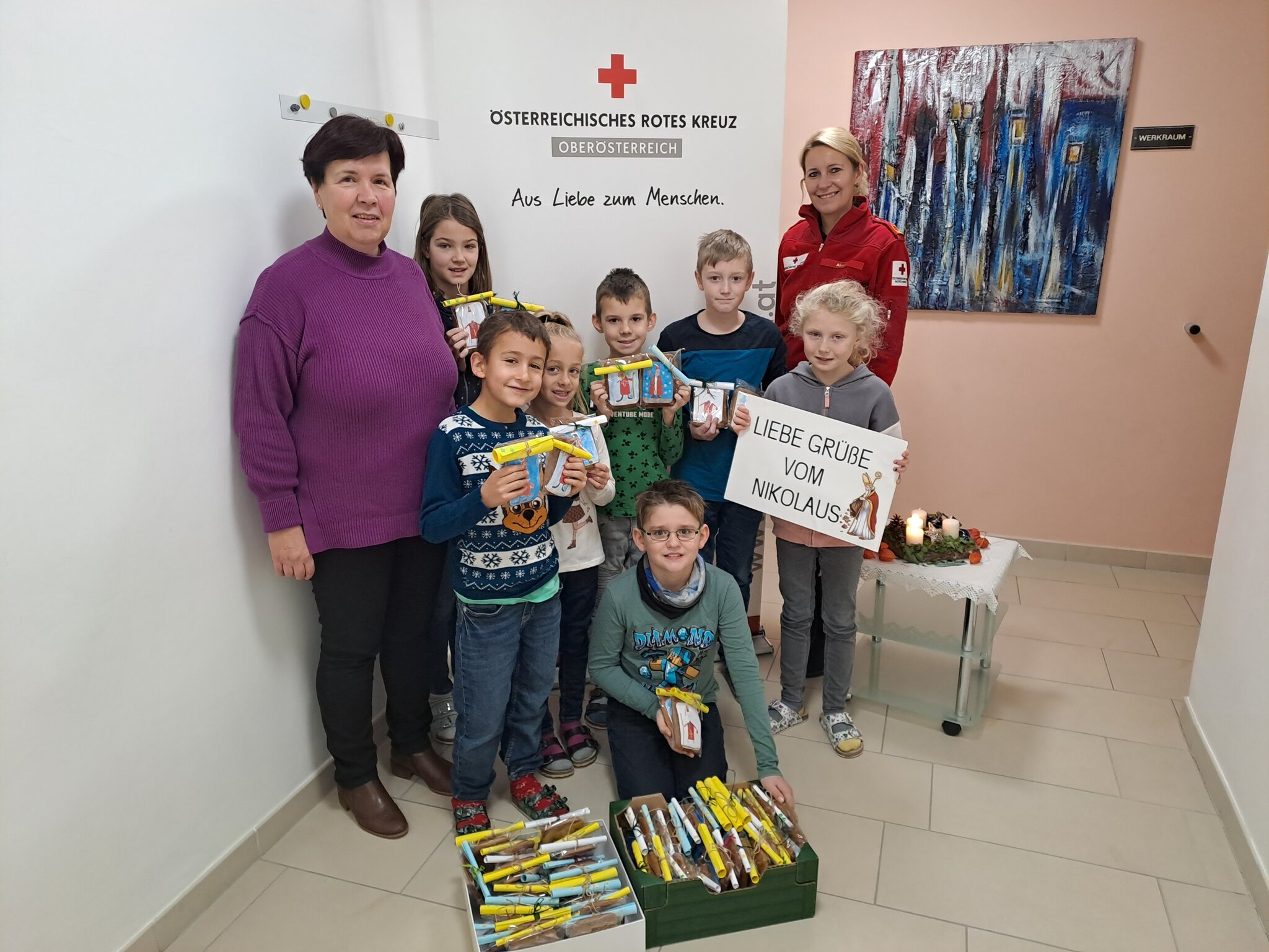 Rotes Kreuz Steyr-Stadt: 60 Nikoläuse aus Lebkuchen für das Rote Kreuz ...