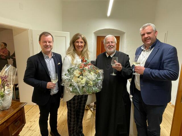 Eröffnung des Mediationszentrums Kärnten. Von rechts: Bürgermeister Hannes Primus, Pater Siegfried Stattmann, Mediatorin Brigitta Roschitz und Stadtrat Christian Stückler. | Foto: Stadtgemeinde Wolfsberg