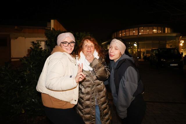 Leonie und ihre Oma, mit ihrer Freundin Klara | Foto: Isabella Florian