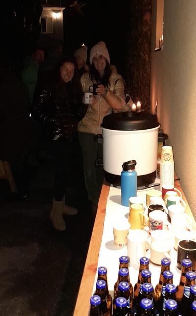 Hm ... guter Glühwein | Foto: Johann Wagner