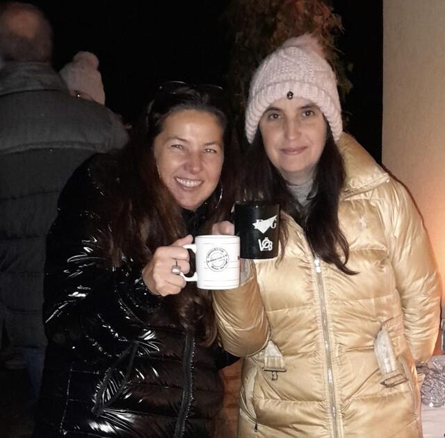 Brauchtums-Schriftführerin Tanja Fegelin und Nina Kostner die Obfrau - gut, dass es euch gibt! | Foto: Johann Wagner