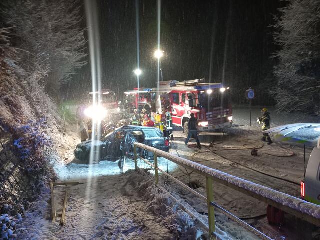 Am Samstag kam es zu einem schweren Unfall in Frankenfels. | Foto: Foto: FF Frankenfels 