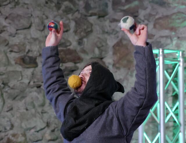 Mittelalterliches Puppenspiel.