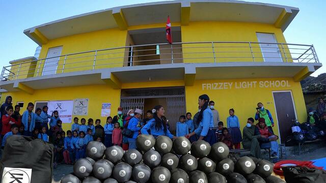 Frizzey Light Partner werden ab 100 Euro: Steuerlich absetzbar, in der Homepage verlinkt unterstützen u.a. Bildungs- &amp; Sozialeinrichtungen, wo es keine Hilfe gibt 

 | Foto: Frizzey Light