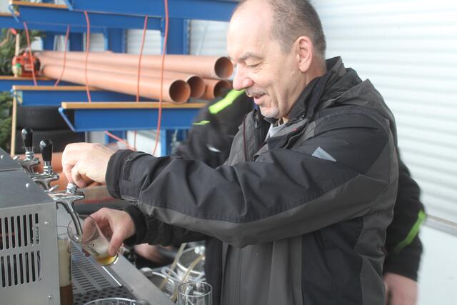 "Der (Zapf) - Hahn muss laufen." | Foto: arbes