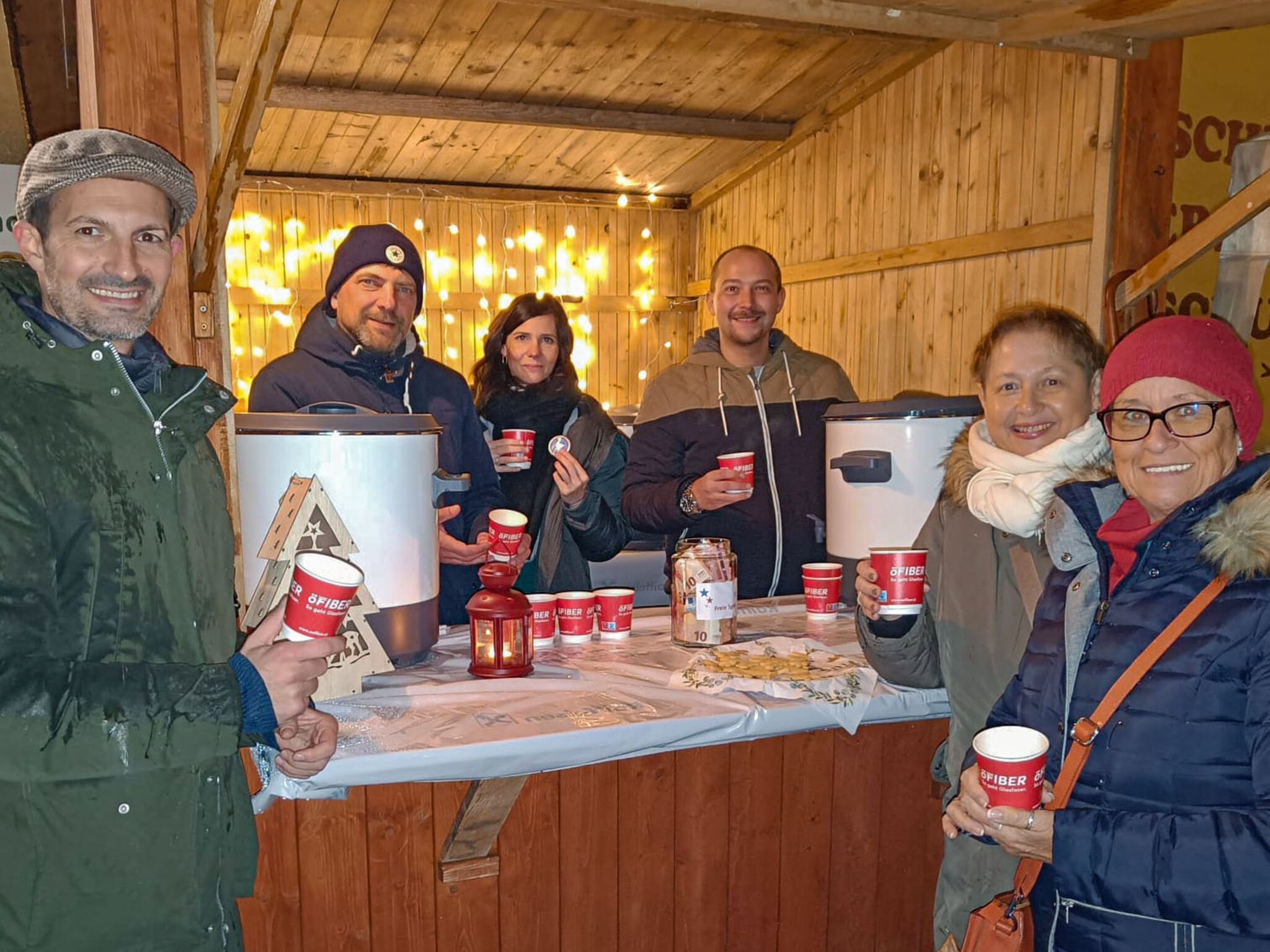 Charity in Gänserndorf: Der Punsch für den guten Zweck war ein voller ...