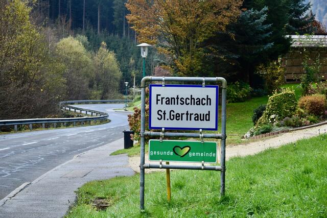 Vorerst müssen die Ortstafeln von Frantschach-St. Gertraud nicht ausgetauscht werden. | Foto: Privat