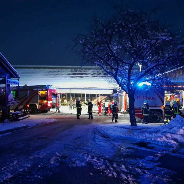 Neben der Freiwilligen Feuerwehr Eberschwang waren die Einsatzkräfte von Eichetsham, Hausruck, Leopoldshofstatt, Walling und Zeiling im Einsatz. | Foto: FF Eberschwang