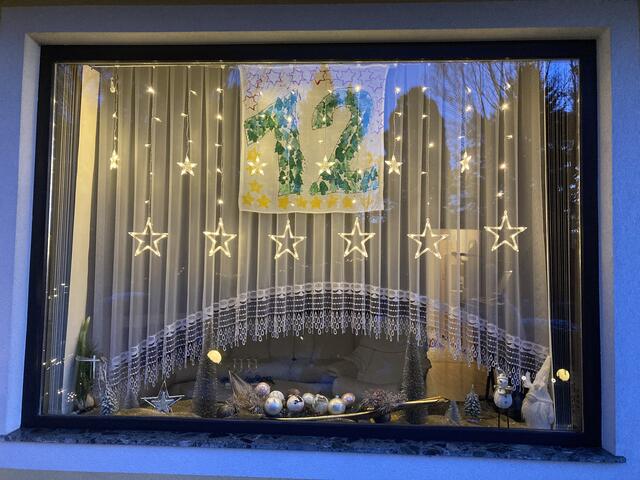 Bisher das größte Advent-Fenster - wunderschön