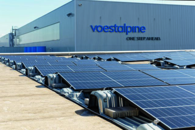 12.000 Tonnen Spezialprofile für PV-Unterkosntruktionen gehen nach Brasilien. | Foto: voestalpine