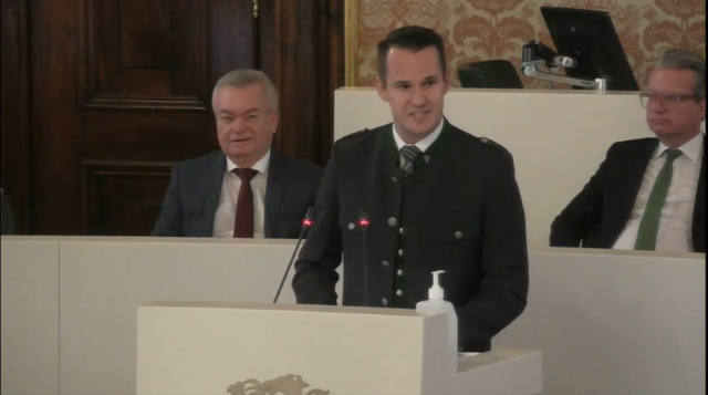 Kritisierte, dass die Regierung die Krisen einmal mehr als Ausrede für die Neuverschuldung nutze: der Klubobmann der steirischen Freiheitlichen Stefan Hermann  | Foto: screenshot/Landtag Steiermark