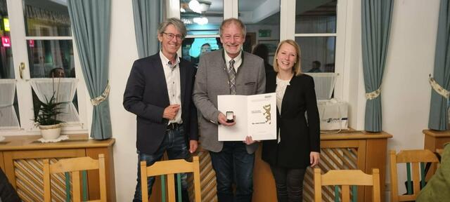 Goldener Panther für 15 Jahre als ÖVP-Ortsparteiobmann | Foto: Marktgemeinde Mettersdorf