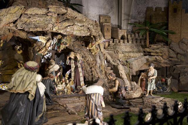 Seit der Restaurierung erstrahlt die Krippe in der Krypta wieder in neuem Glanz. | Foto: Baumgartner/BRS