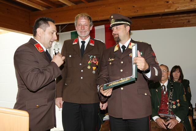 Auch die Steirische Florianiplakette ging an Schweigler. | Foto: Marktgemeinde Mettersdorf