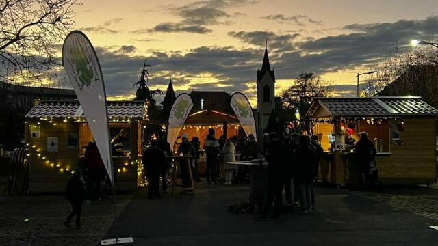 Der Event- und Kulturverein Raaba – Grambach und die Marktgemeinde Raaba gemeinsam mit den Vereinen FF-Raaba, Musikverein und den Mühlenteufel freuen sich auf Besucher beim Weihnachtsmarkt am Samstag. | Foto: Event- und Kulturverein Raaba – Grambach