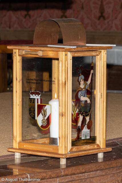 Heuer verteilen die Pfadfinder und die Feuerwehrjugend wieder das Friedenslicht in Vöcklabruck. | Foto: August Thalhammer