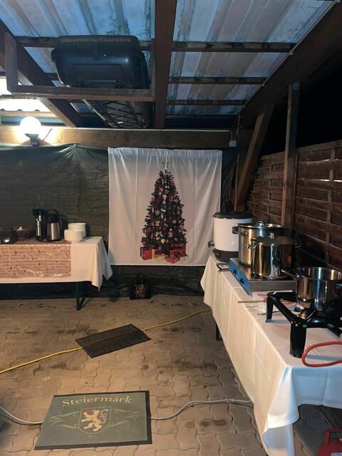 Genug Glühwein und andere Getränke | Foto: Uschi Schwab